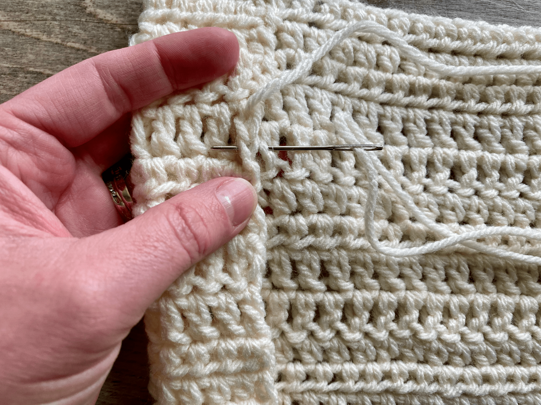 crochet wall hanging sewing the dowel pocket