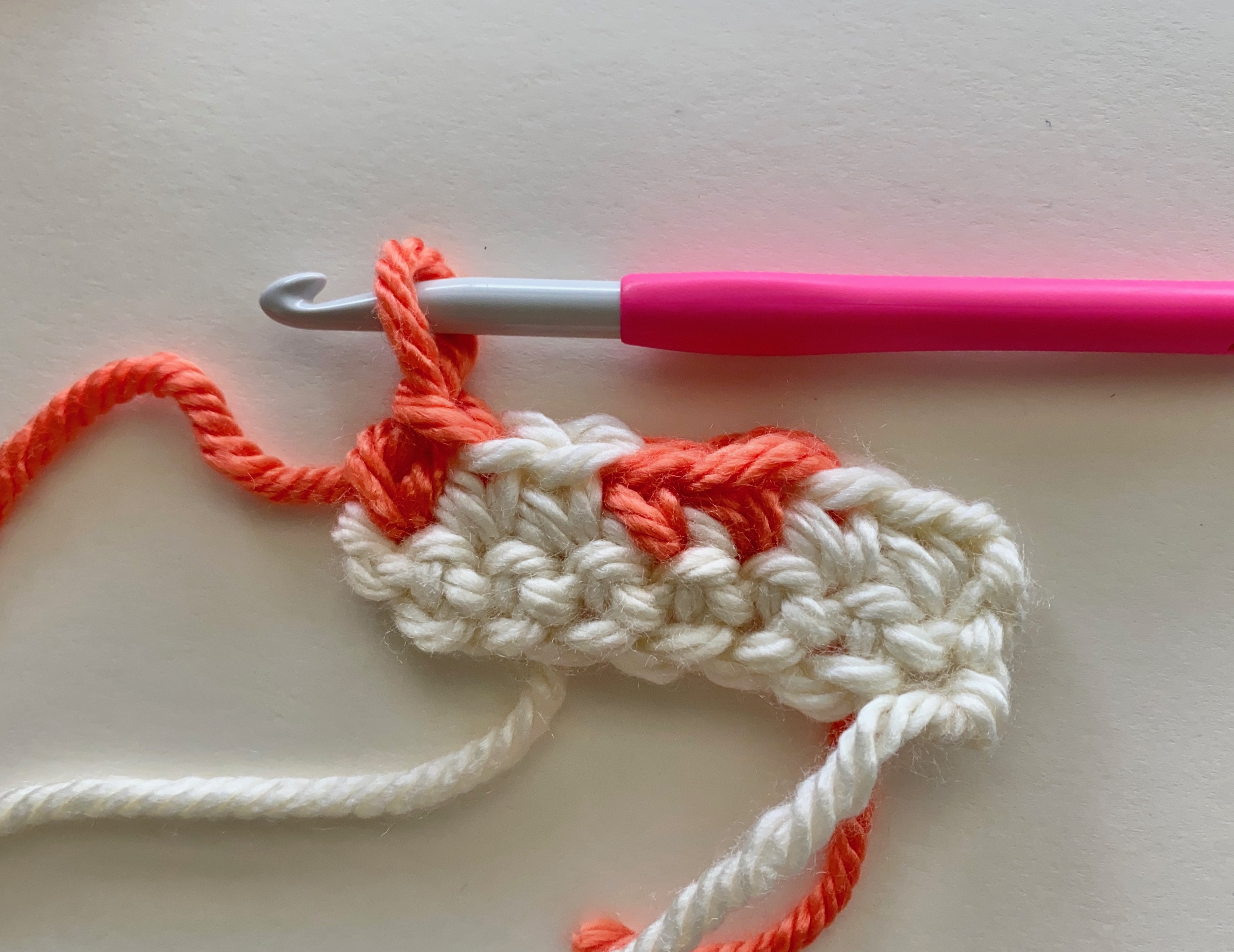 change colors seamlessly in crochet