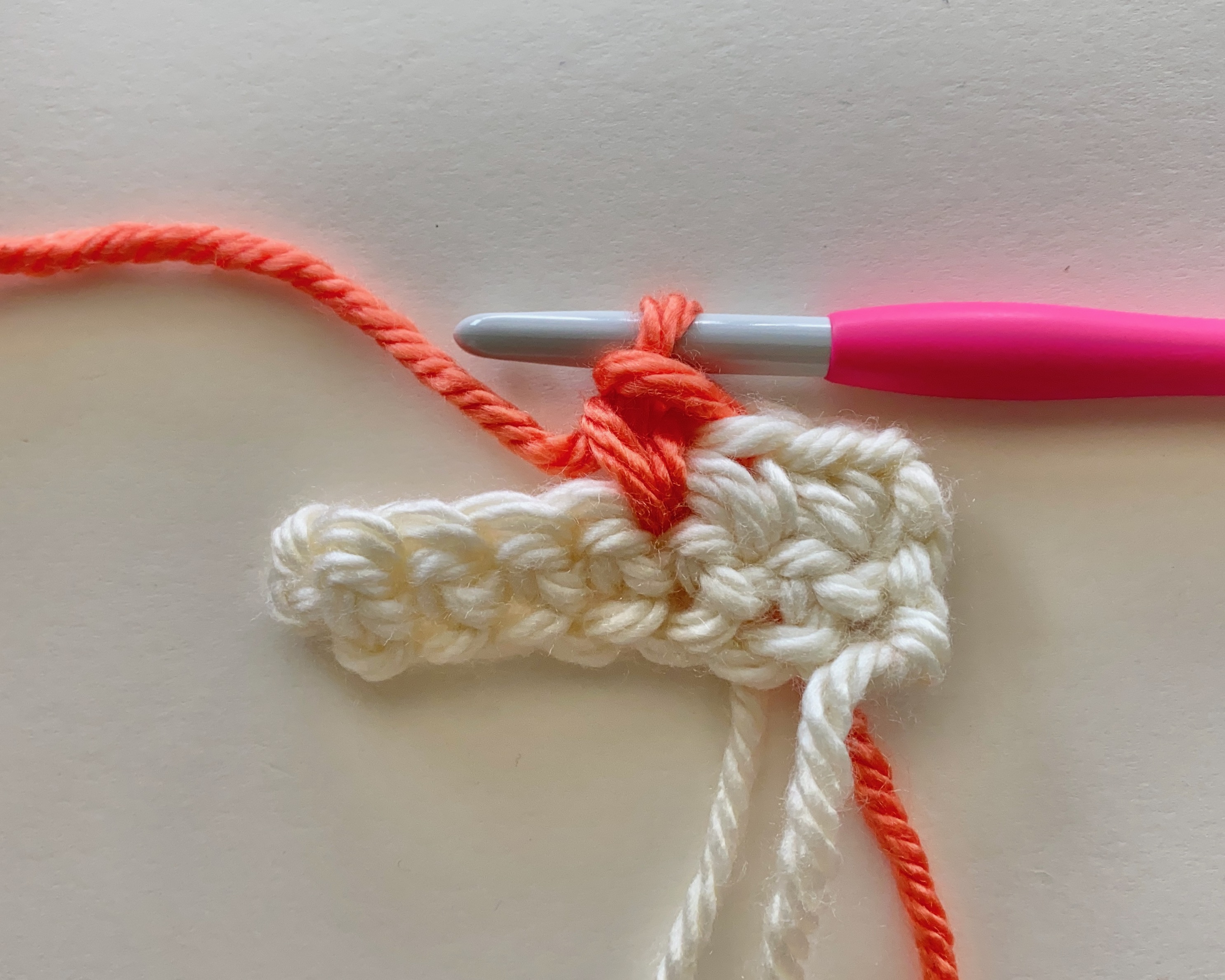 change colors seamlessly in crochet